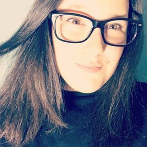 Meet your Posher, Claudia